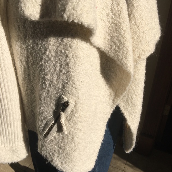 Sioni sweater - Picture 9 of 12